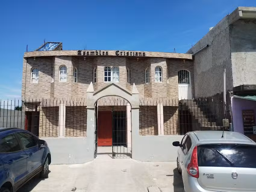Asamblea Cristiana, Barrio Luján
