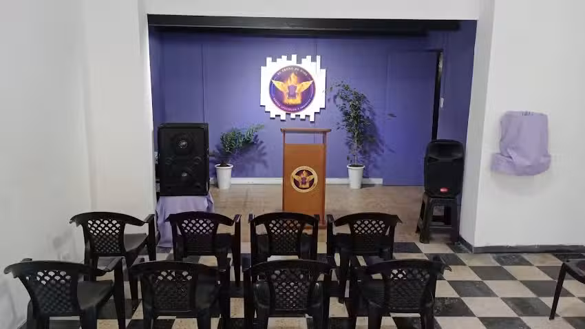 AUDITORIO EL TRONO DE DIOS