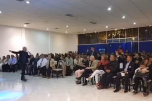 Auditorio *MIREYVIDAES*