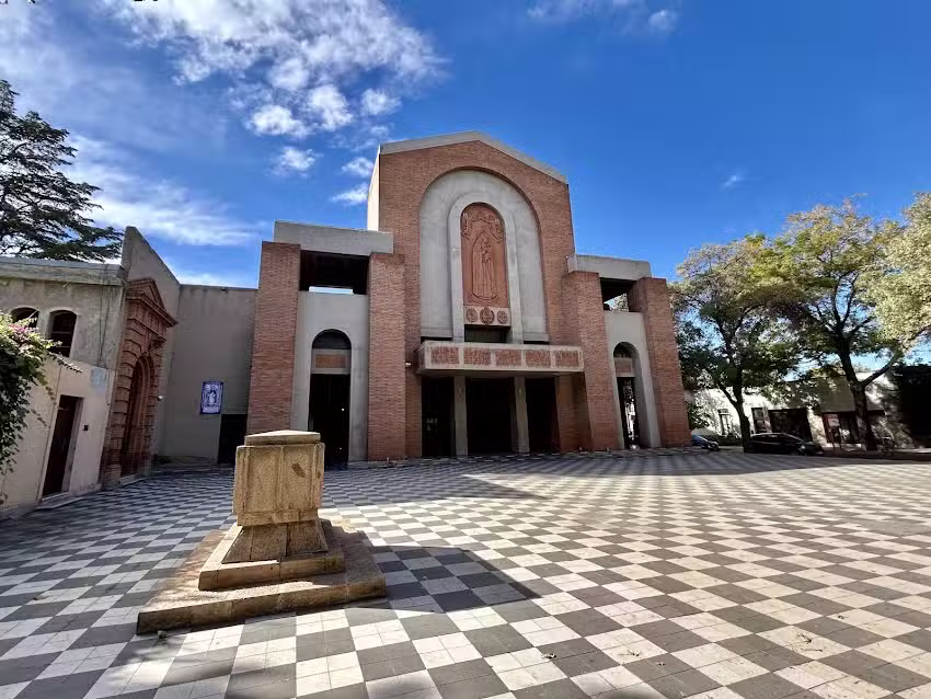Basílica Nuestra Señora del Rosario (Frailes Dominicos)
