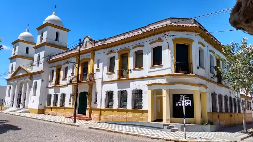 Capilla de Adoración Perpetua Chascomús