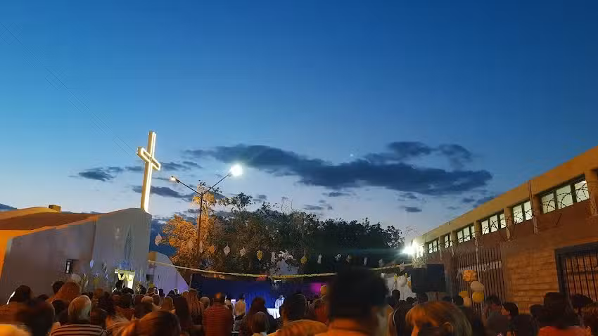Capilla Medalla Milagros