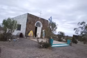 Capilla Medalla Milagrosa de Angaco
