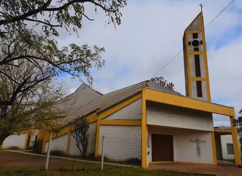 Capilla Ntra Sra de Luján Bo Mitre