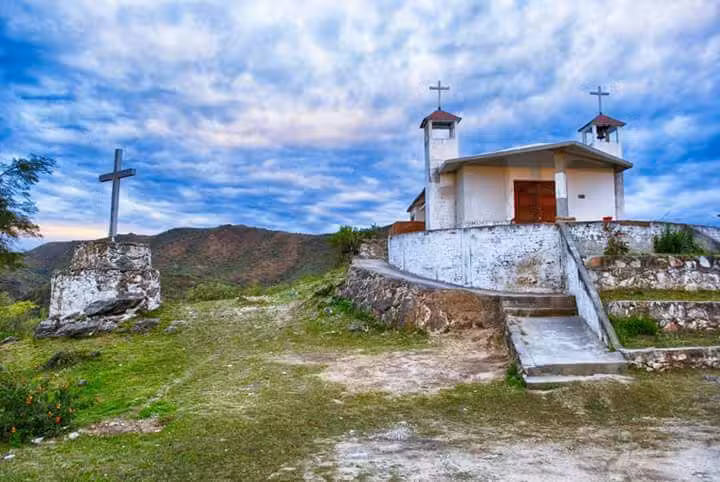 Capilla Nuestra Señora de Lujan – La Paisanita