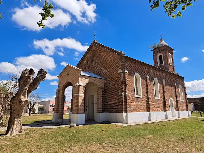 Capilla Nuestra Señora del Rosario – Arocena