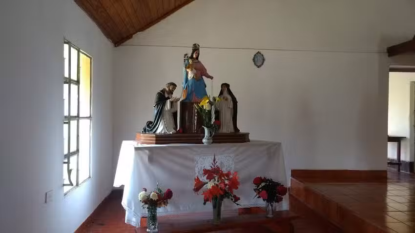 Capilla Nuestra Señora Del Rosario De Popmpeya