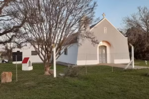 Capilla Santa Ana (Estación Raíces)