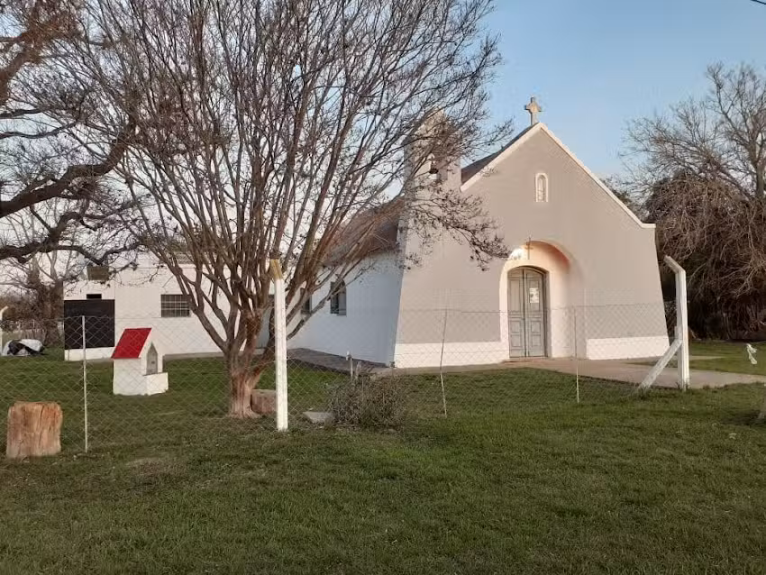 Capilla Santa Ana (Estación Raíces)