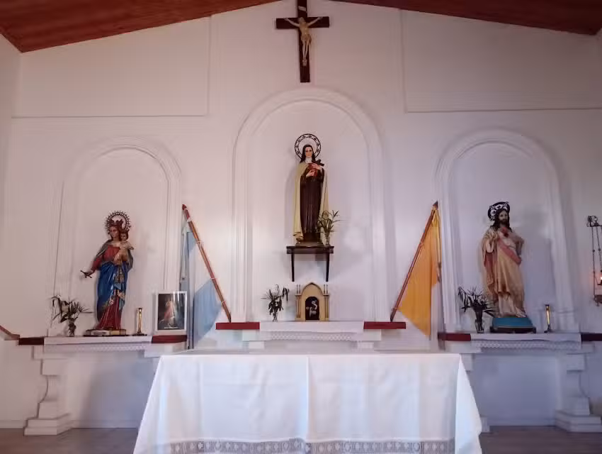 Capilla Santa teresita, La Adela.La Pampa