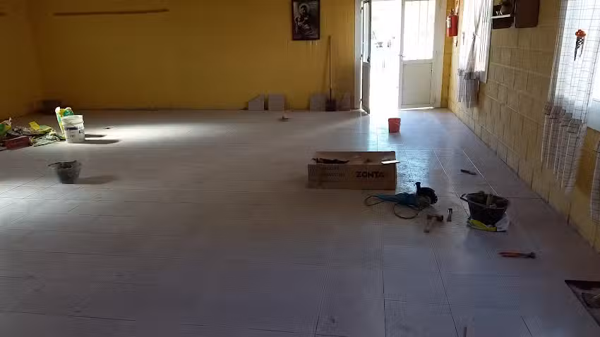 CARITAS Suardi Salón