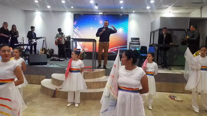 Centro Cristiano Familiar RHEMA
