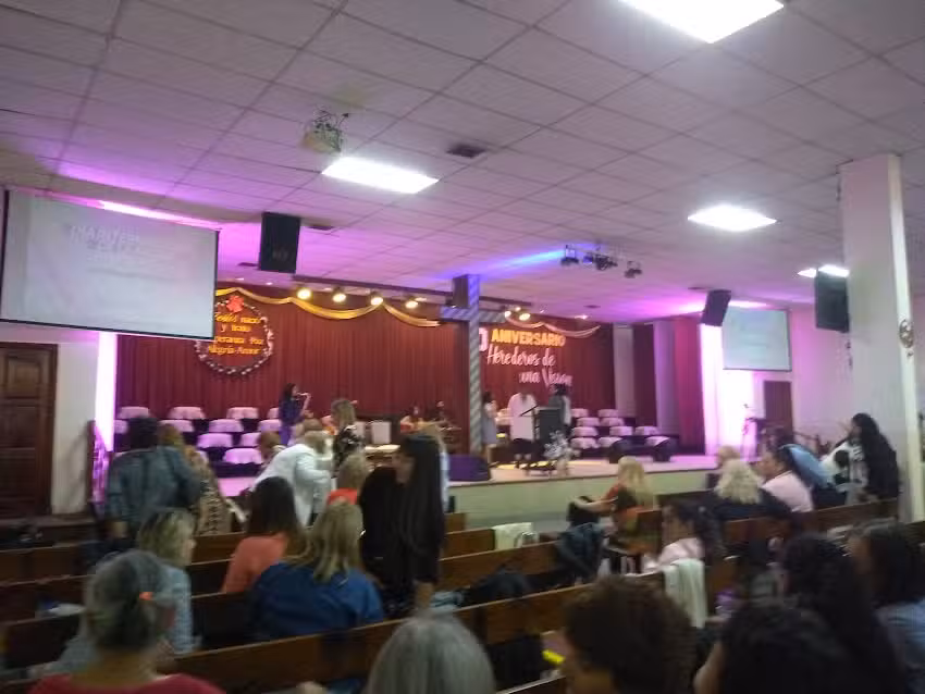 Centro Evangelístico, M. C. y M.