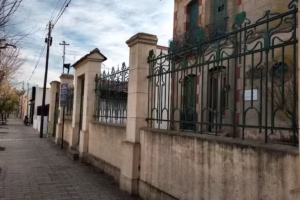Charlet ”Flia Emerson”