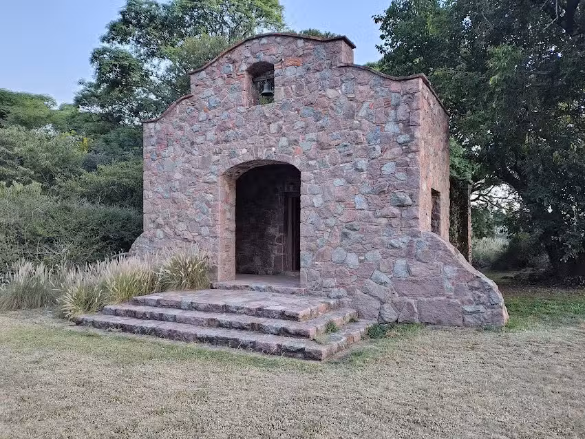 Estancia La Paz iglesia