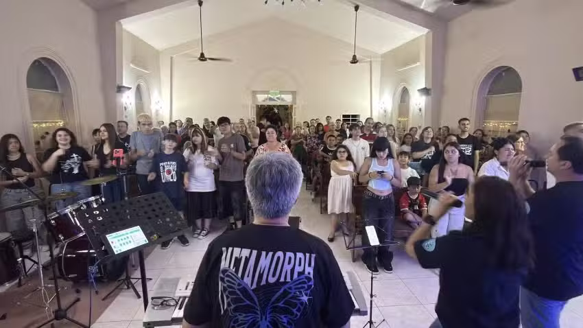 Familia de Dios-1° Iglesia Evangélica Bautista