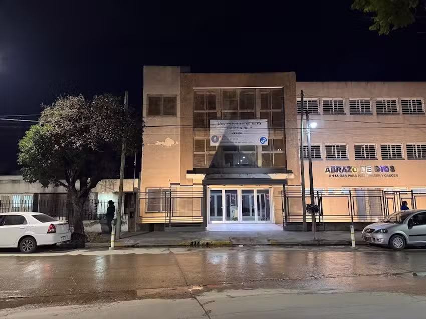 IGLESIA ABRAZO DE DIOS Central