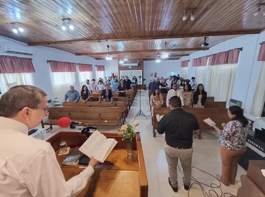 Iglesia Adventista del Séptimo Día – Campana