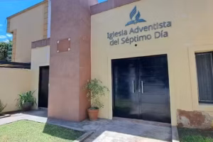 Iglesia Adventista del Séptimo Día de Banfield