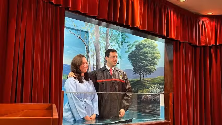 Iglesia Adventista del Séptimo Día – Escobar