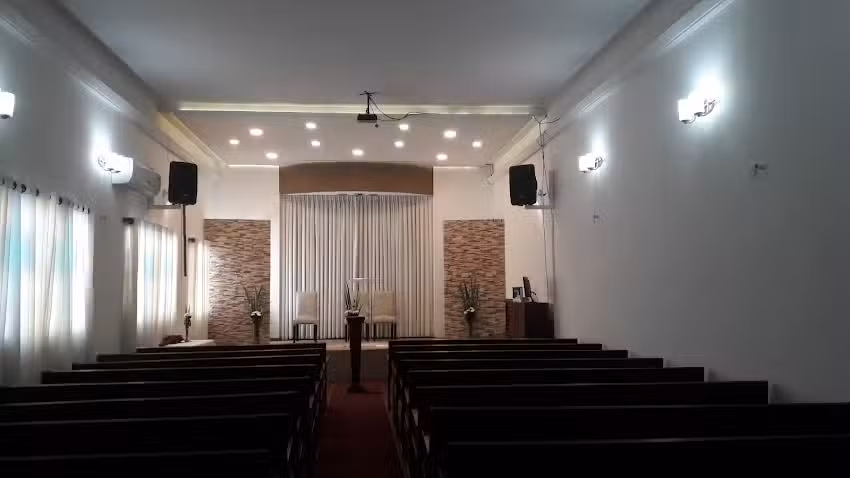 Iglesia Adventista del Séptimo Día – Flores