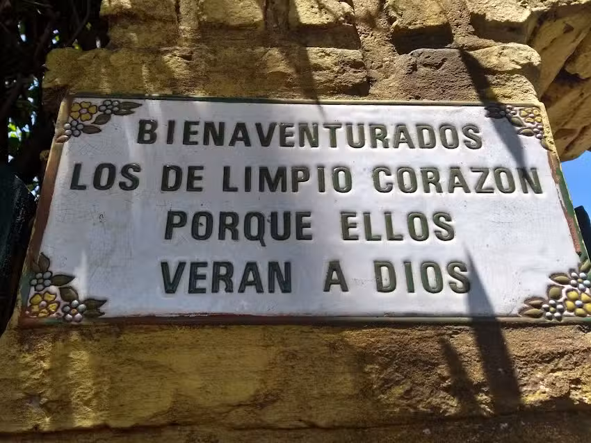 Iglesia Al Mundo Con Amor