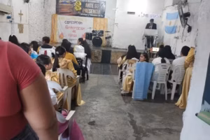 Iglesia cristiana ante su presencia