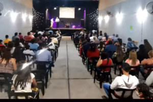 Iglesia cristiana Avanza por Mas