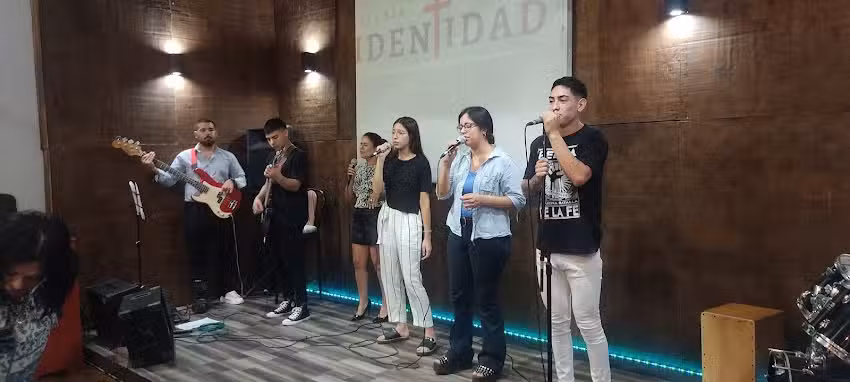 Iglesia CRISTIANA “IDENTIDAD”