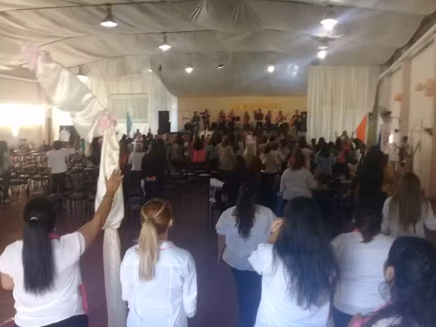 IGLESIA CRISTIANA MINISTERIO RENUEVO. Sede CENTRAL