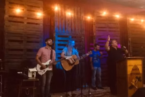 IGLESIA CRISTIANA ROCA ETERNA