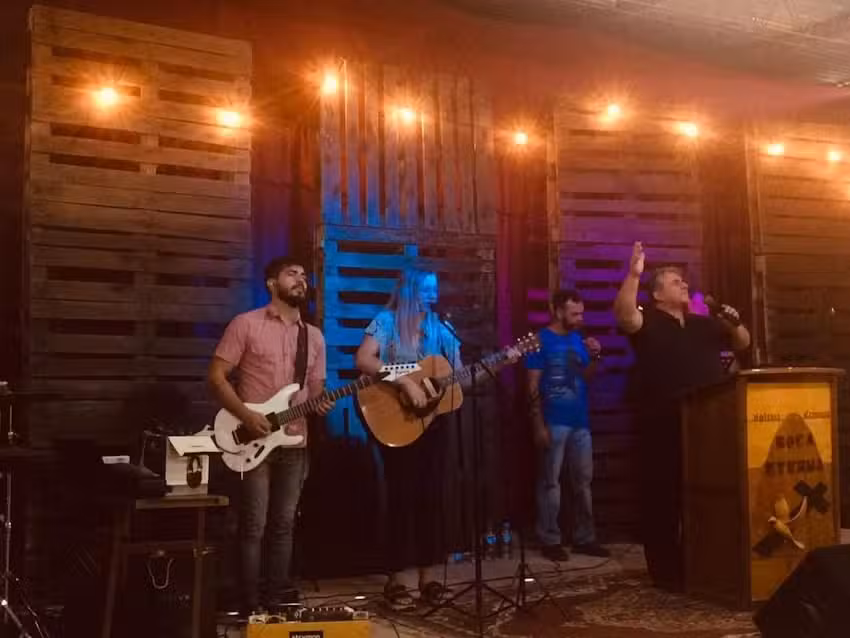 IGLESIA CRISTIANA ROCA ETERNA