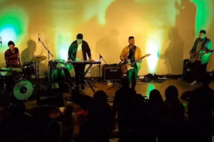 Iglesia “Cristo Es La Respuesta”