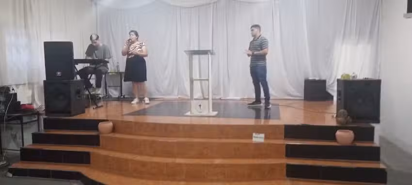 Iglesia CRISTO ES LA RESPUESTA Bernal Oeste