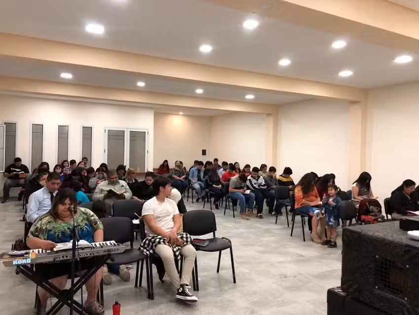 Iglesia “Cristo Es La Respuesta “MCYM