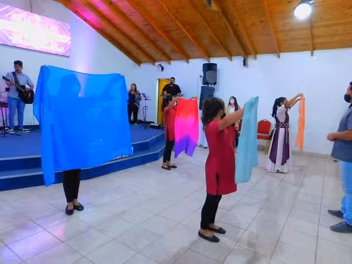 Iglesia Cuadrangular En Tu Presencia