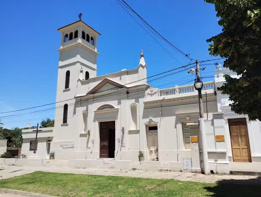 Iglesia de Agustín Roca