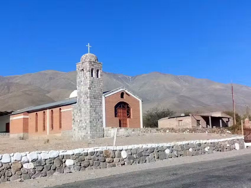 Iglesia De Ampimpa