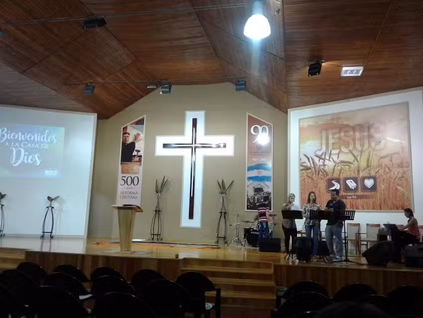 Iglesia De Dios (Leandro N. Alem, Misiones)