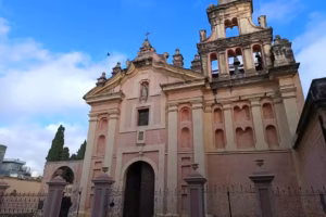 Iglesia de Santa Teresa y Monasterio San José – Carmelitas Descalzas