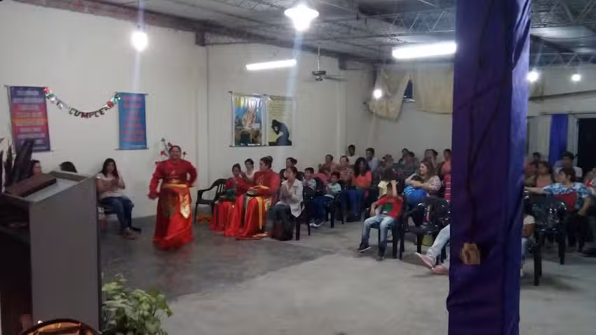 Iglesia Despertando A La Vida
