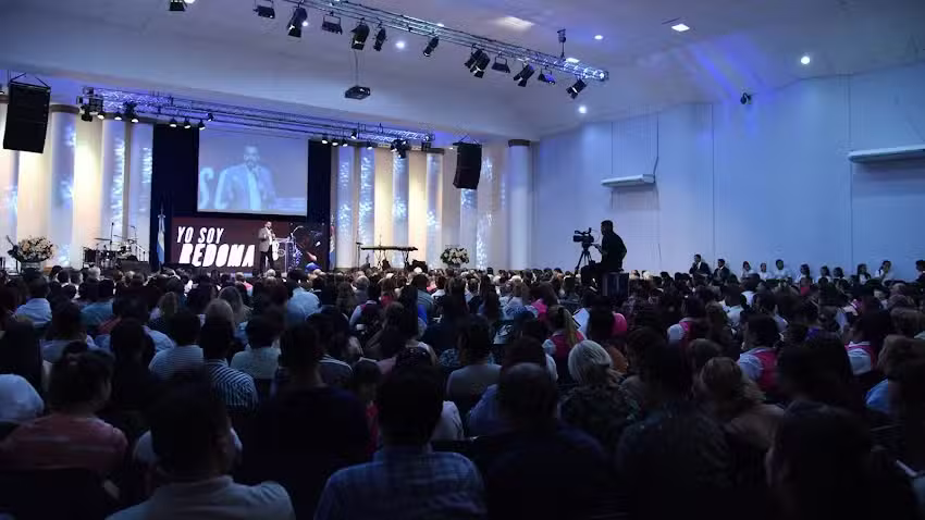 Iglesia El Redil de Cristo. Radio Fm Antorcha 101.7
