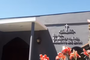 Iglesia El Renuevo del Ejercito de Dios