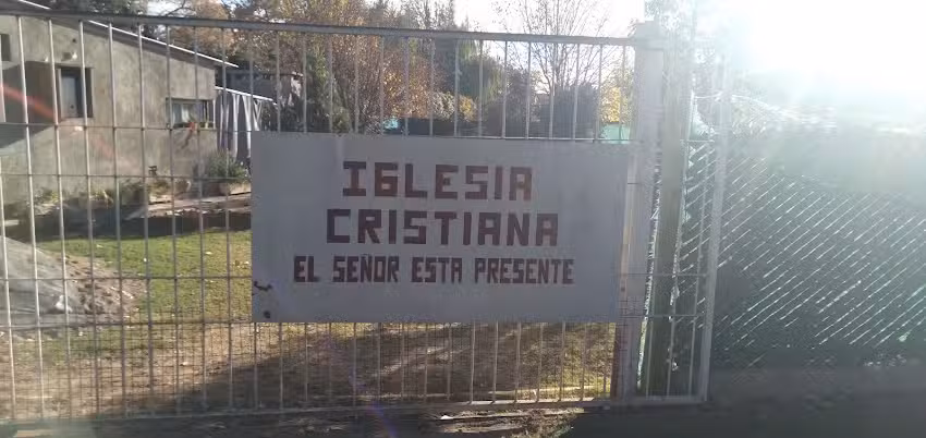 Iglesia El Señor está Presente