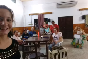 Iglesia Escondida En Las Grietas De La Roca