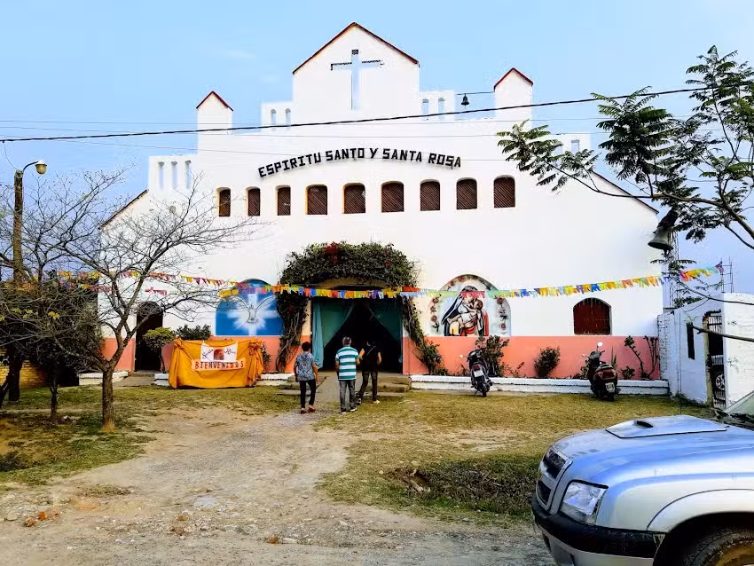 Iglesia Espíritu Santo y Santa Rosa