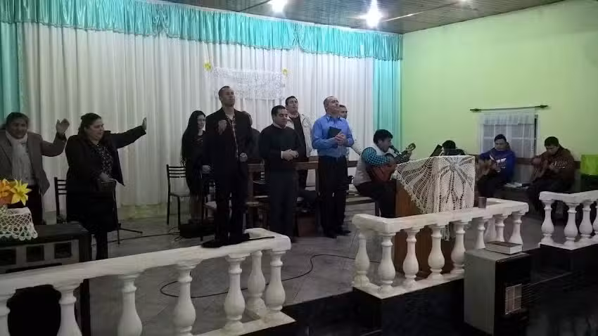 Iglesia Evangélica Asamblea De Dios 248