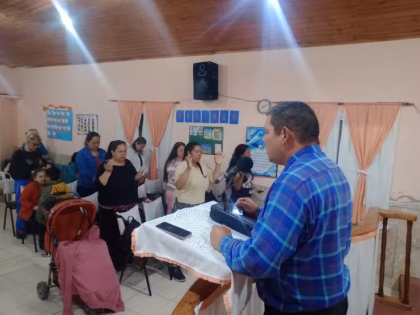 Iglesia evangélica asamblea de Dios 248 Avellaneda