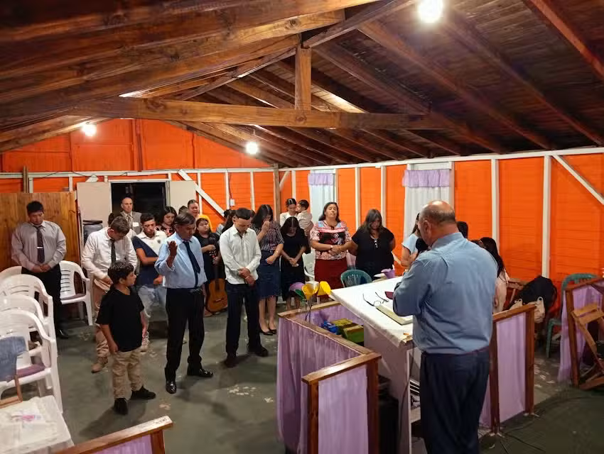 Iglesia evangélica asamblea de Dios F248