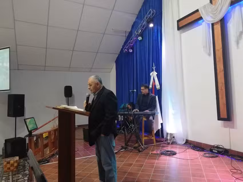Iglesia Evangélica Cristo es la Respuesta (MCYMRoca)